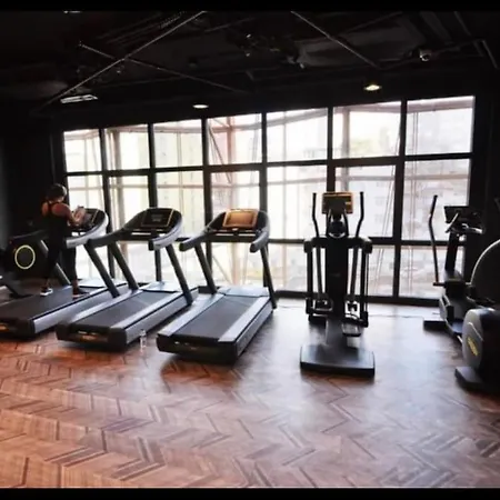 Apartment Elegant 2 Bedroom Sinpas Queen Gym Pools Istanbul