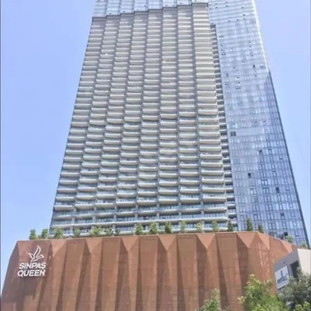 Elegant 2 Bedroom Sinpas Queen Gym Pools Apartamento *