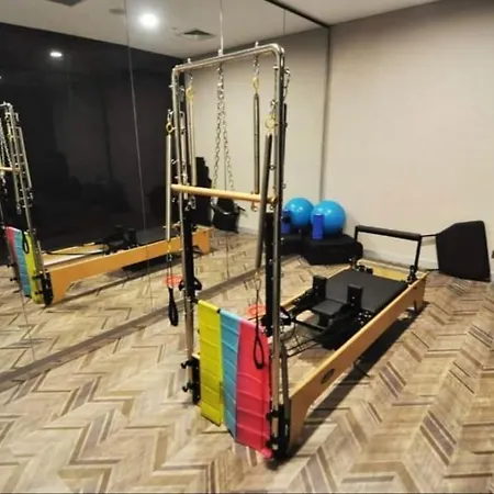 公寓 Elegant 2 Bedroom Sinpas Queen Gym Pools *