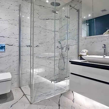 Elegant 2 Bedroom Sinpas Queen Gym Pools Istanbul