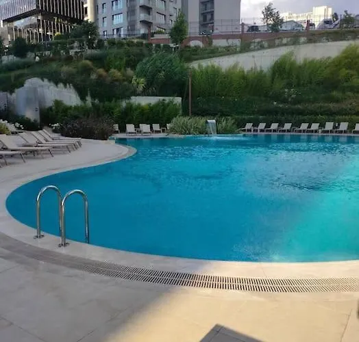 Elegant 2 Bedroom Sinpas Queen Gym Pools 伊斯坦布尔