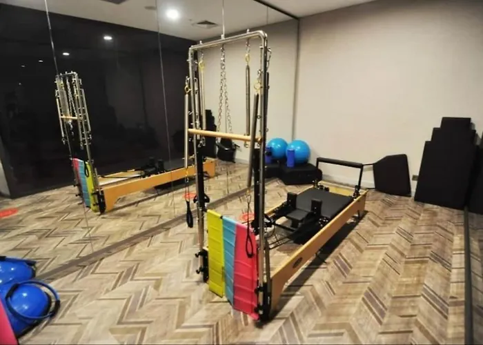 公寓 Elegant 2 Bedroom Sinpas Queen Gym Pools *