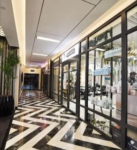 公寓 Elegant 2 Bedroom Sinpas Queen Gym Pools 伊斯坦布尔