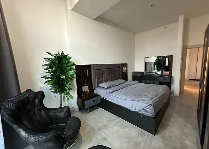 公寓 Elegant 2 Bedroom Sinpas Queen Gym Pools *