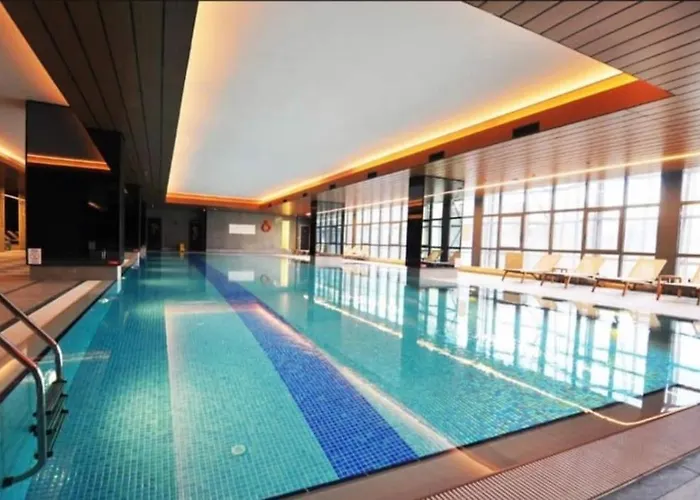 Elegant 2 Bedroom Sinpas Queen Gym Pools