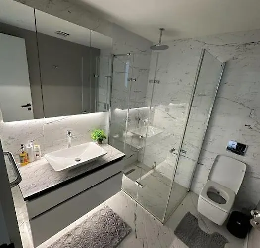 公寓 Elegant 2 Bedroom Sinpas Queen Gym Pools