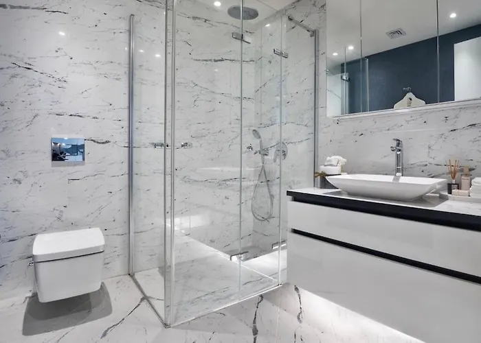 公寓 Elegant 2 Bedroom Sinpas Queen Gym Pools *